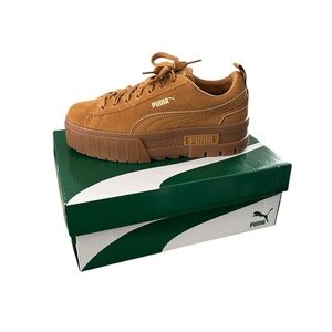 NEW PUMA Women’s Platform Sneakers